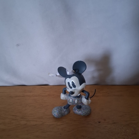 Mickey Mouse Glitter Christmas Ornament - Picture 3 of 5